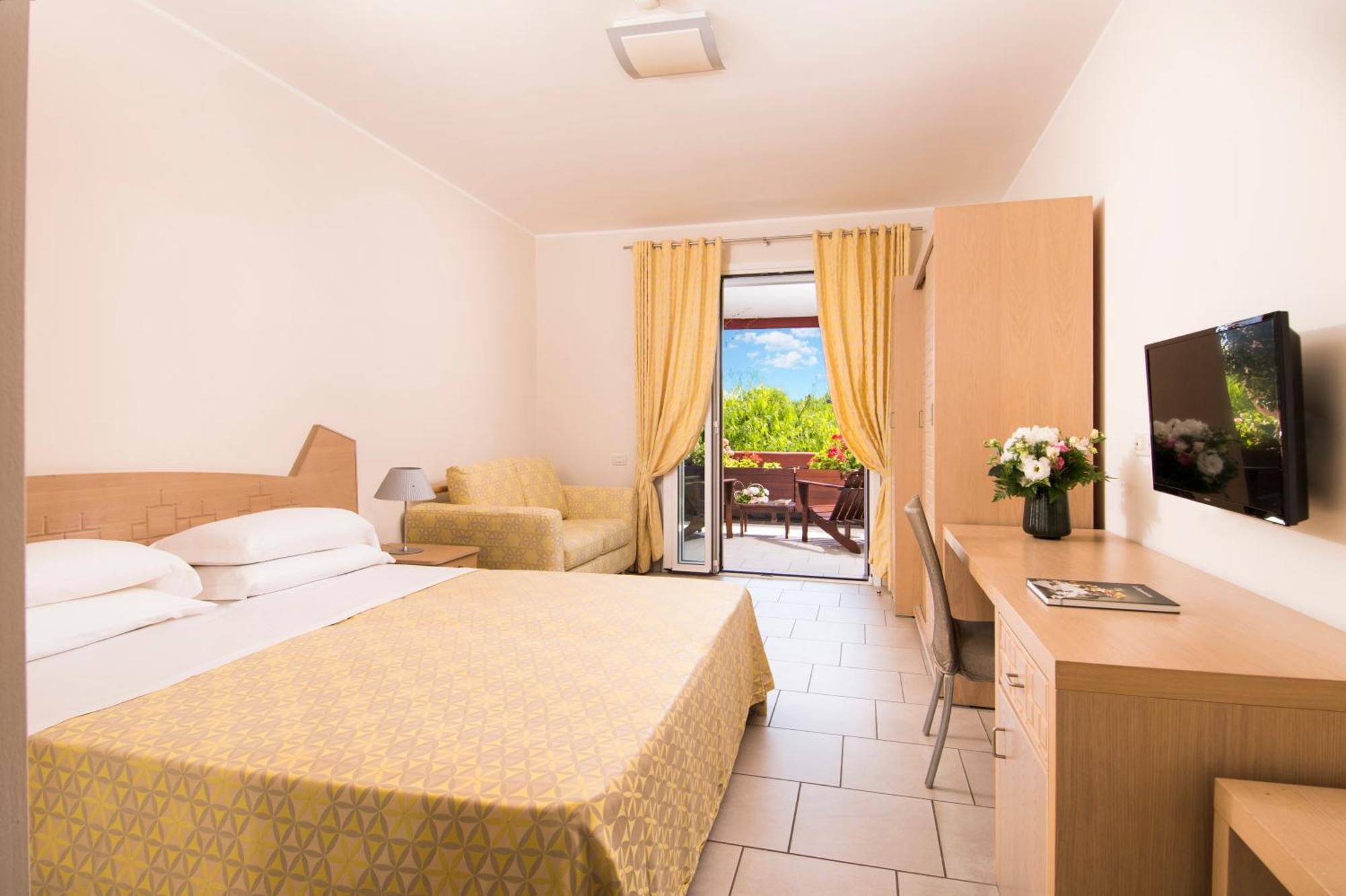 Ethra Reserve Calane 4* Castellaneta Marina