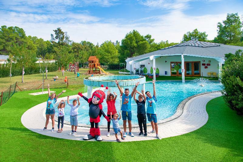 Resort Ethra Reserve Calane 4*